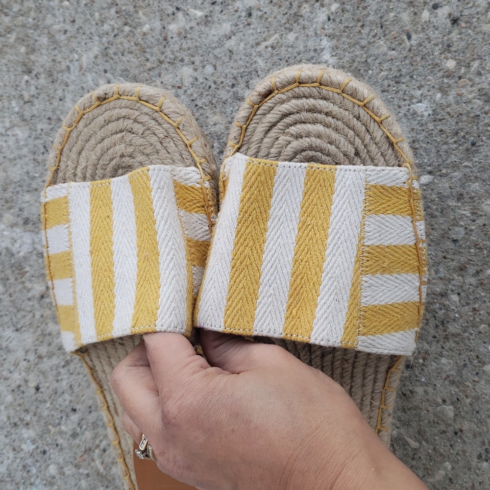 Gap Canvas Espadrille Stripes Slide Sandals Size 9 Coastal Beachy Yellow White - Picture 6 of 12